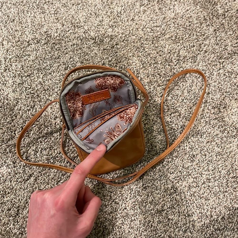 HOBO crossbody - Picture 2 of 2